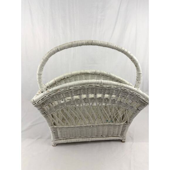 Vintage White Wicker Magazine Basket Holder Wooden 19.5" 1960's Storage Rack - Picture 15 of 16